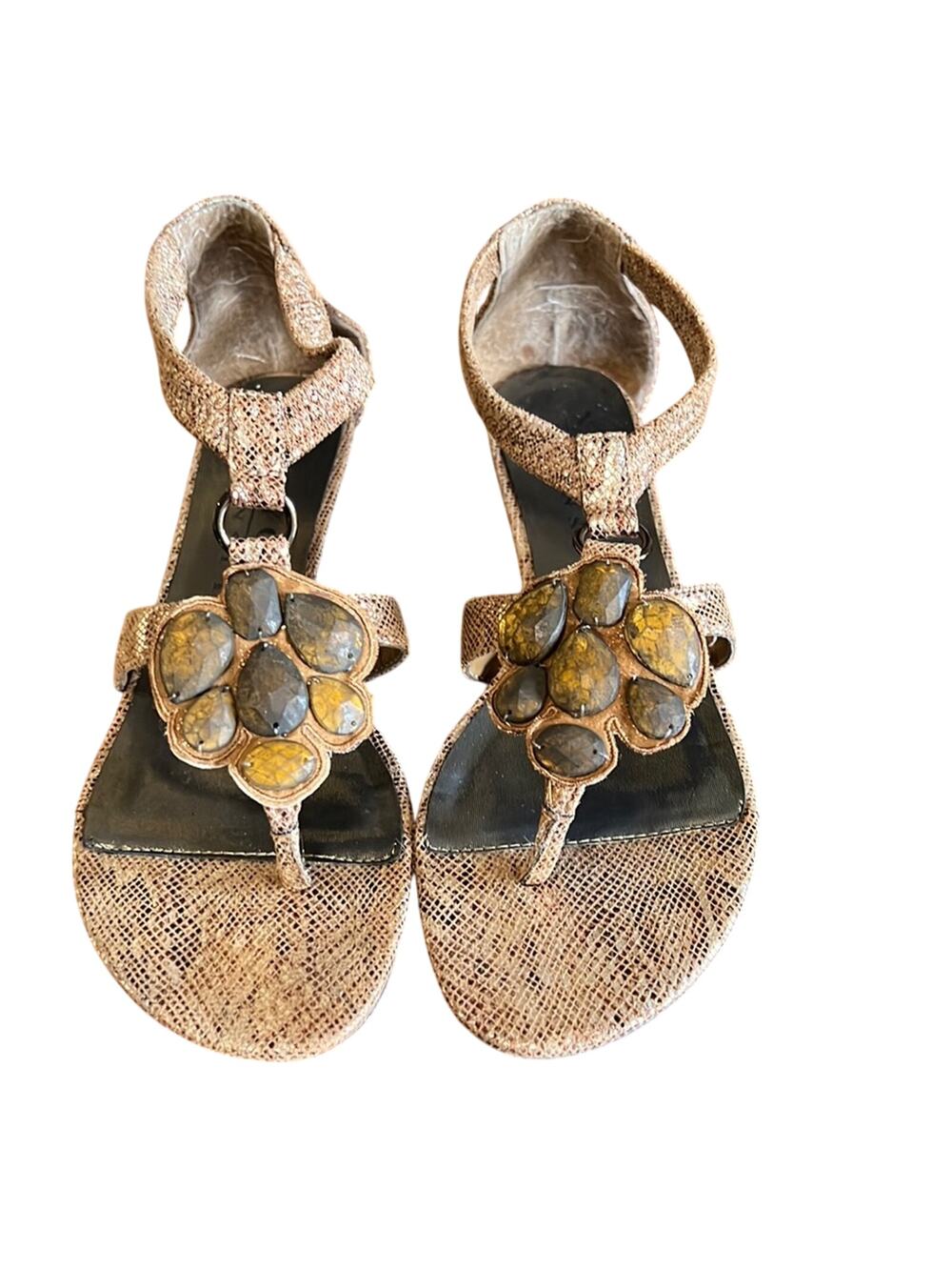 New York Transit Woman's 8M Metallic Snakeskin Sandals Slip On Small Wedge
